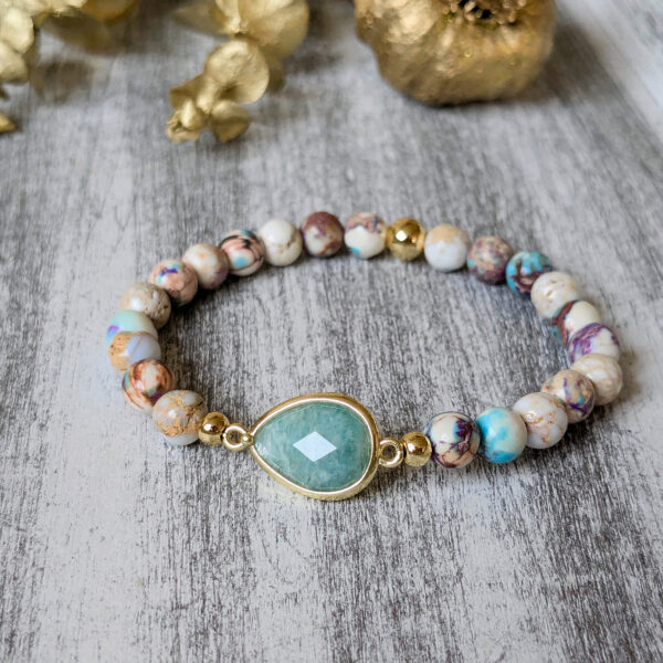 Bledy jaspis regalit a amazonit