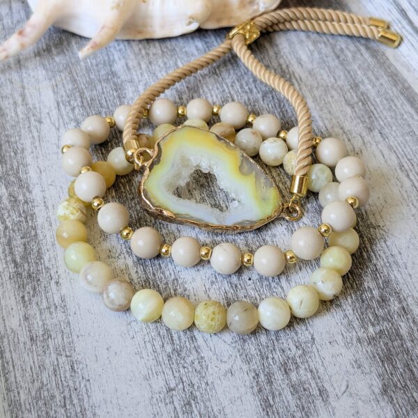 Set so žltým opálom